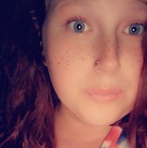 Meet your Posher, Eva